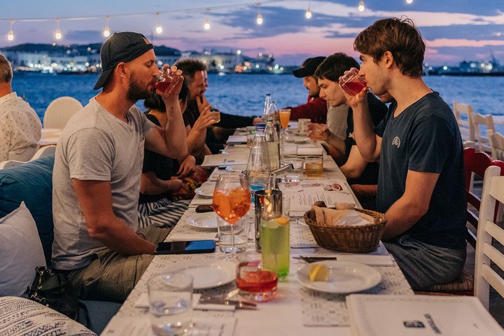 Sufio Team in a Taverna